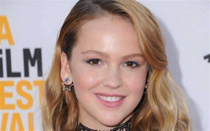 
All About Talitha Bateman: Siblings, Age, Parents, Net Worth 
