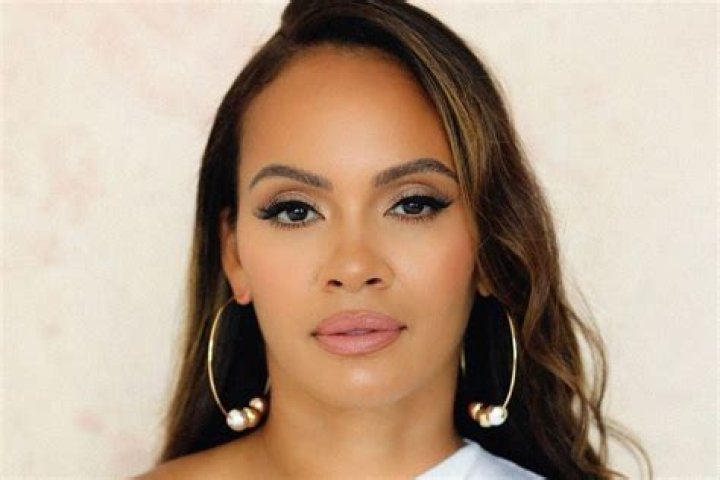 
Evelyn Lozada Height, Weight, Net Worth, Age, Birthday, Wikipedia, Who, Nationality, Biography 