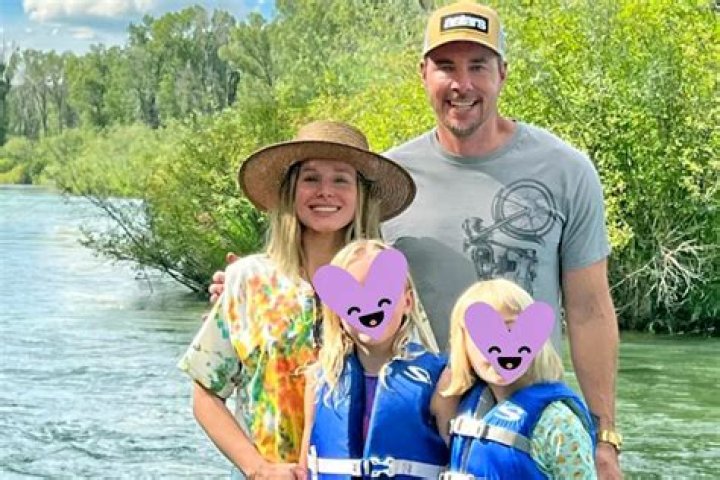 
Kristen Bell Says ‘Nothing Makes Me Happier’ Than Seeing Her Daughters as Citizens of the World 