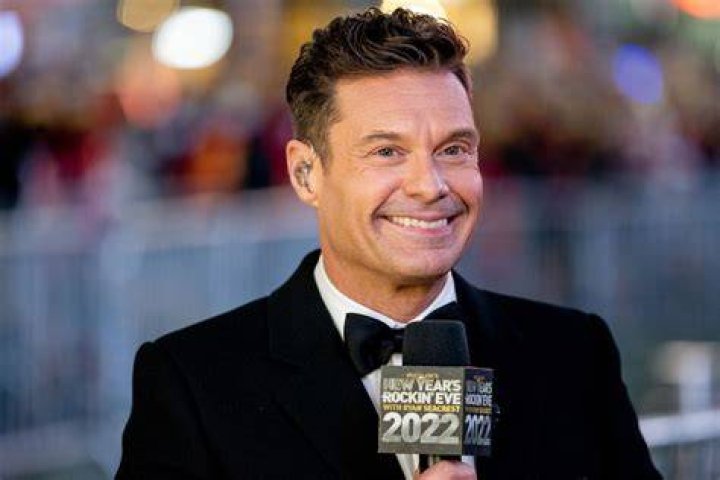 
Ryan Seacrest Hosts 18th Year of ‘Dick Clark’s New Year’s Rockin’ Eve’ as Countdown Heads to Disneyland 