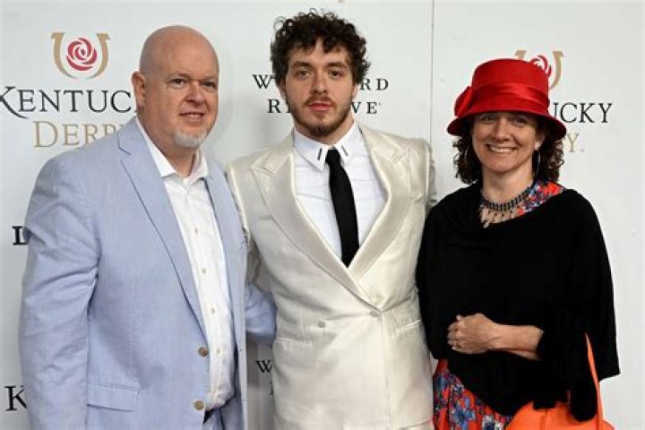 
Who Are Jack Harlow Parents Maggie & Brian Harlow? Meet The Rapper’s Brother And Family 